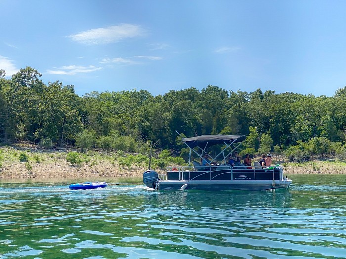 Pontoon boat blue waters resort