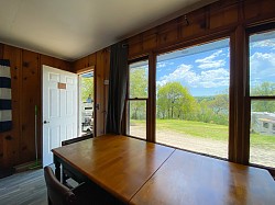 Blue waters resort cabin 7 (dining area with a beautiful outdoor view)