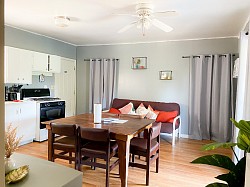 Blue waters resort cabin 8 (kitchen/living room area)